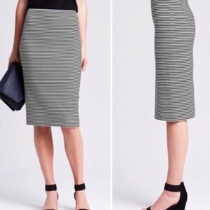 Banana Republic Ponte Black and White Striped Pencil Skirt Stretchy Size 10